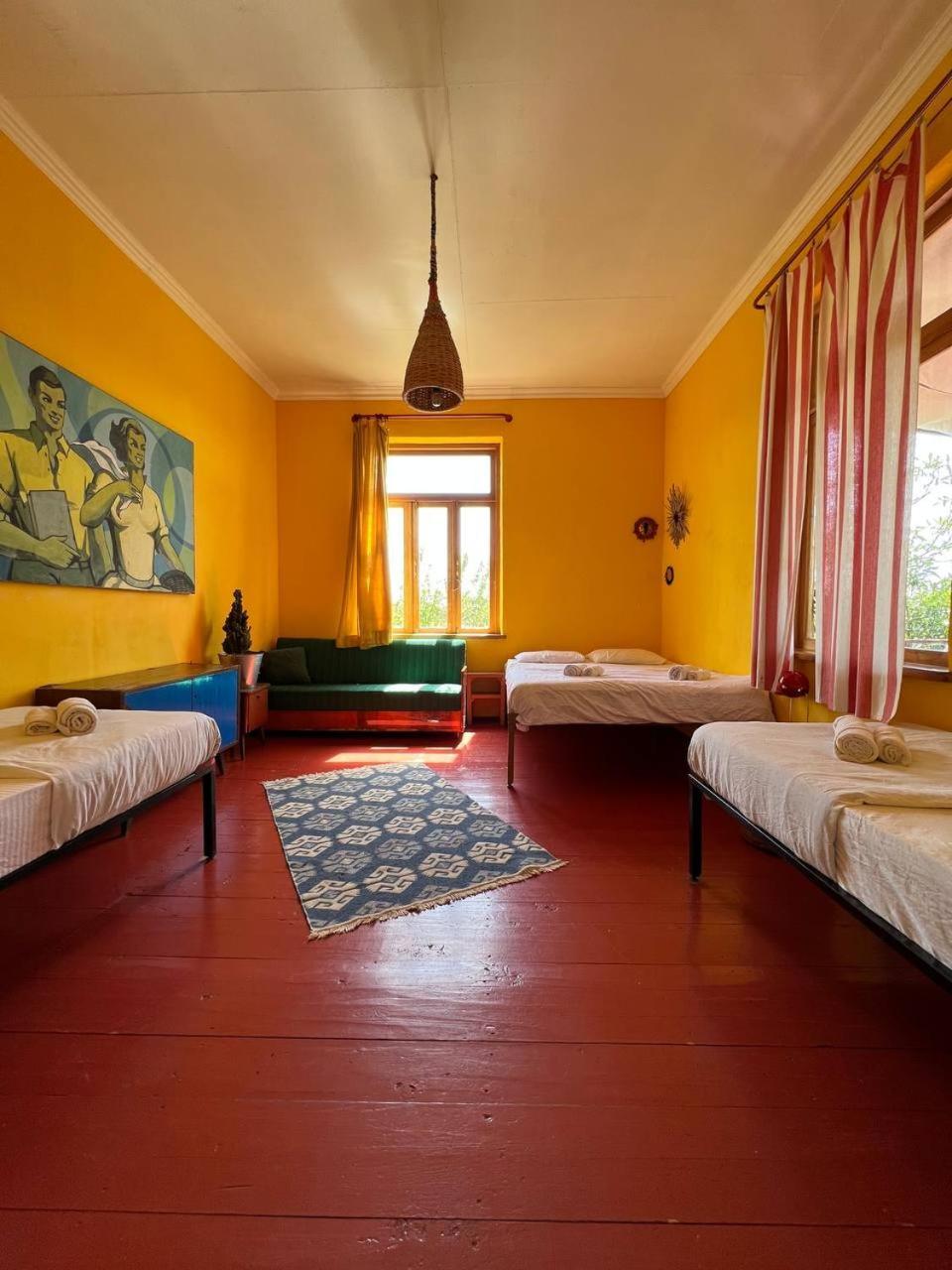 Karma Hostel Мартвілі Екстер'єр фото