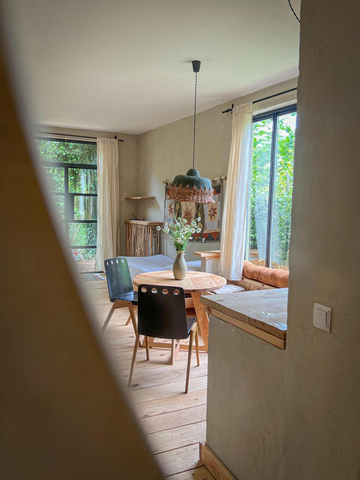 Karma Hostel Мартвілі Екстер'єр фото