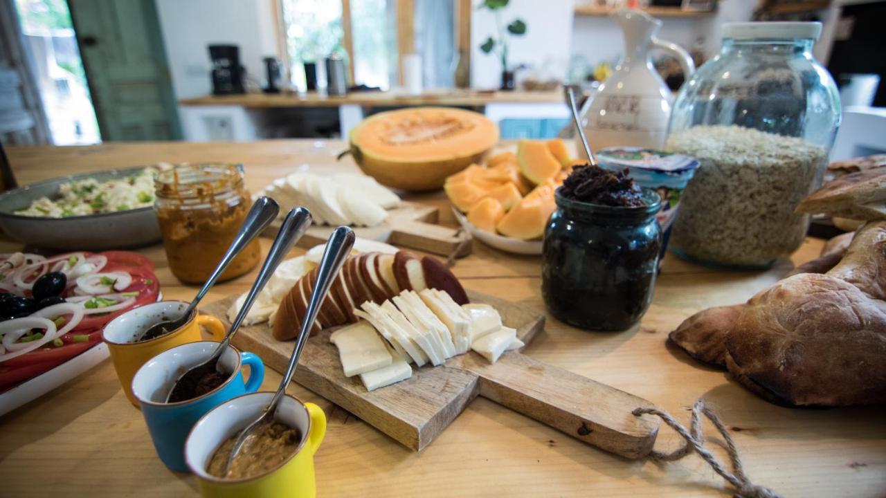 Karma Hostel Мартвілі Екстер'єр фото